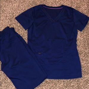 Women’s navy scrubs